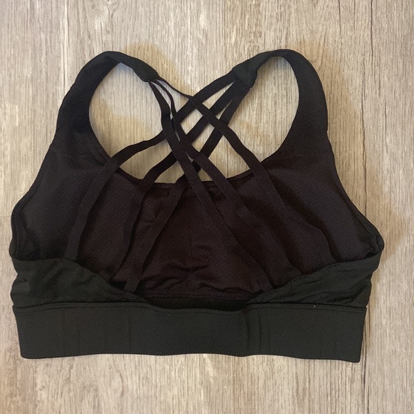 Amazon criss cross strappy longline sports bra - Picture 2 of 3